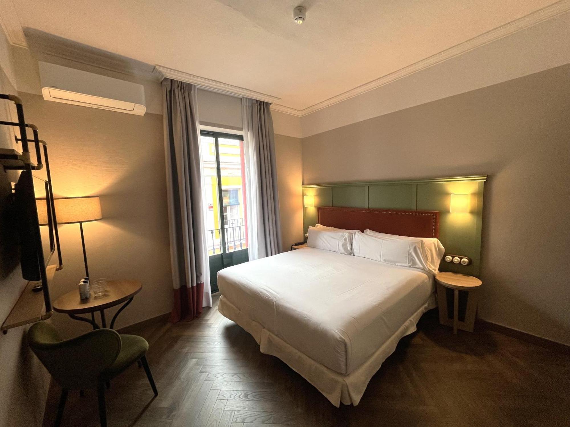 The Honest Hotel & Apartments Sevilla Dış mekan fotoğraf